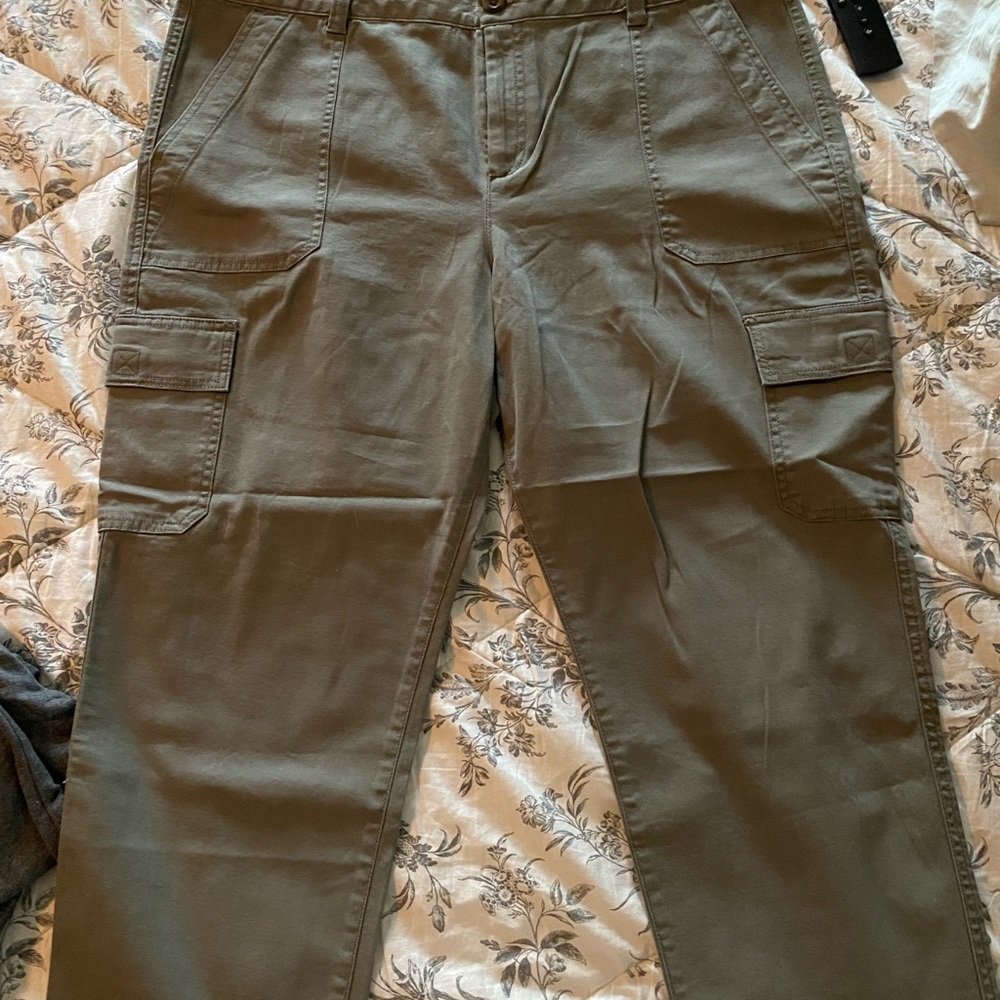 Eddie Bauer ankle cargo pants